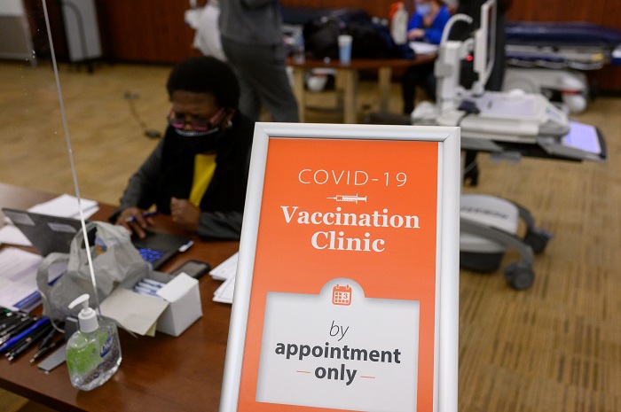Pittsburgh VA Administers Pfizer Vaccinations
